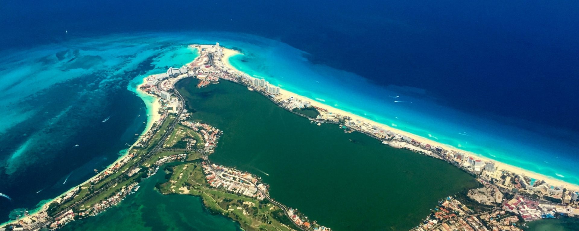 Cozumel, dunas costeras y manglares